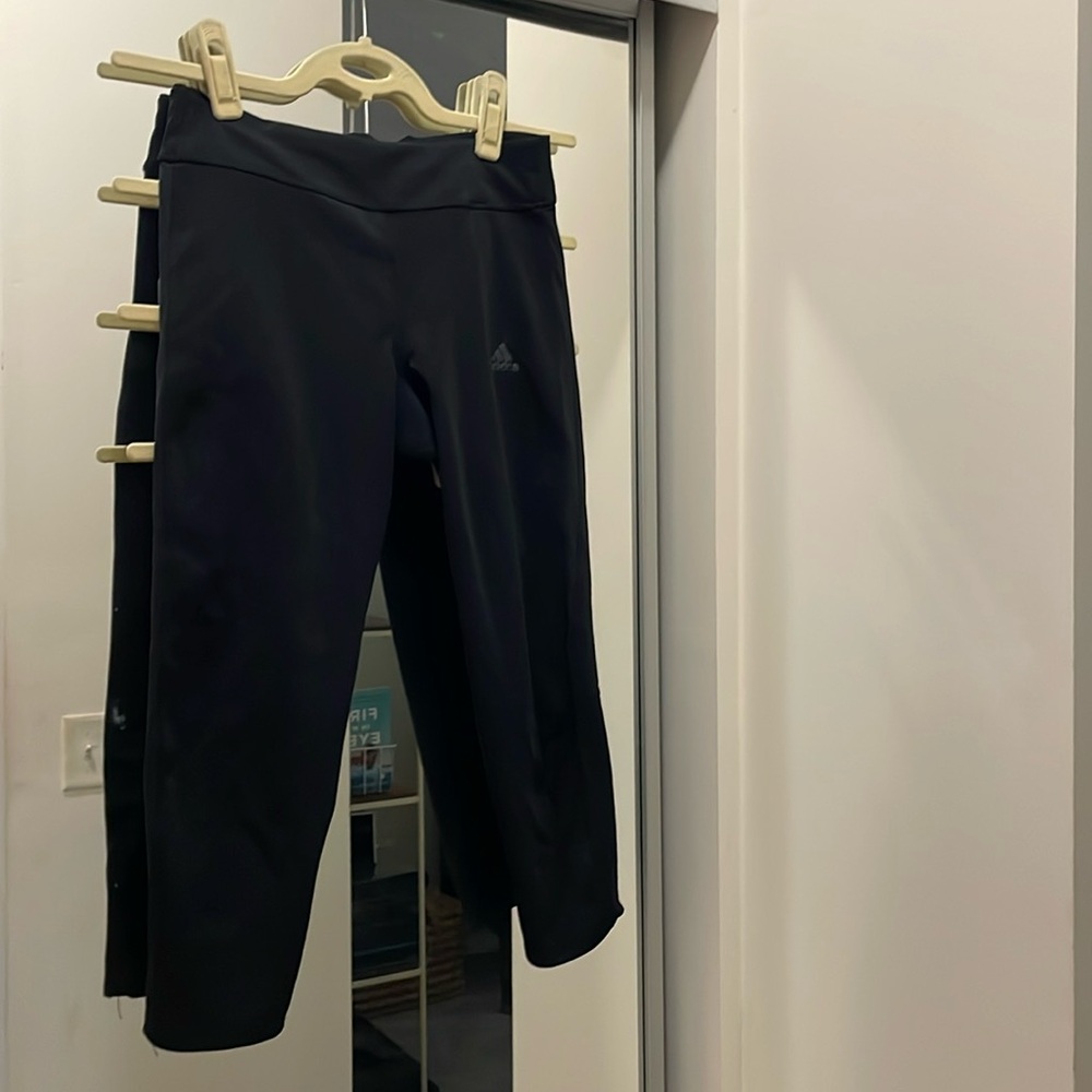 Adidas Crop Leggings; climate cool black small